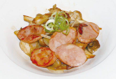 Sauteed Meiho sausage with mushrooms