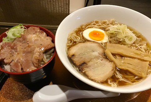Noodles and grilled HIDA pork rice bowl small size