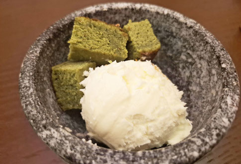 Matcha cake & vanilla