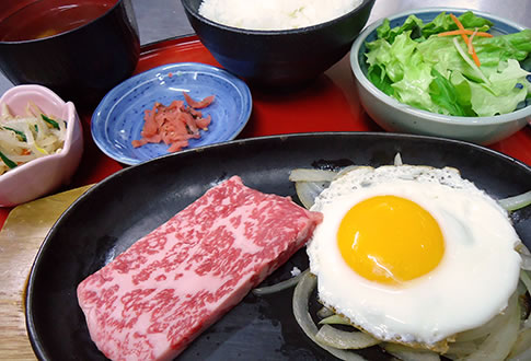 飛騨牛ミニステーキ御膳