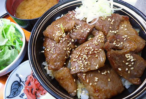 飛騨牛カルビ丼