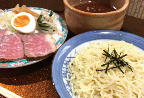 ローストビーフつけ麺（しょうゆ味）